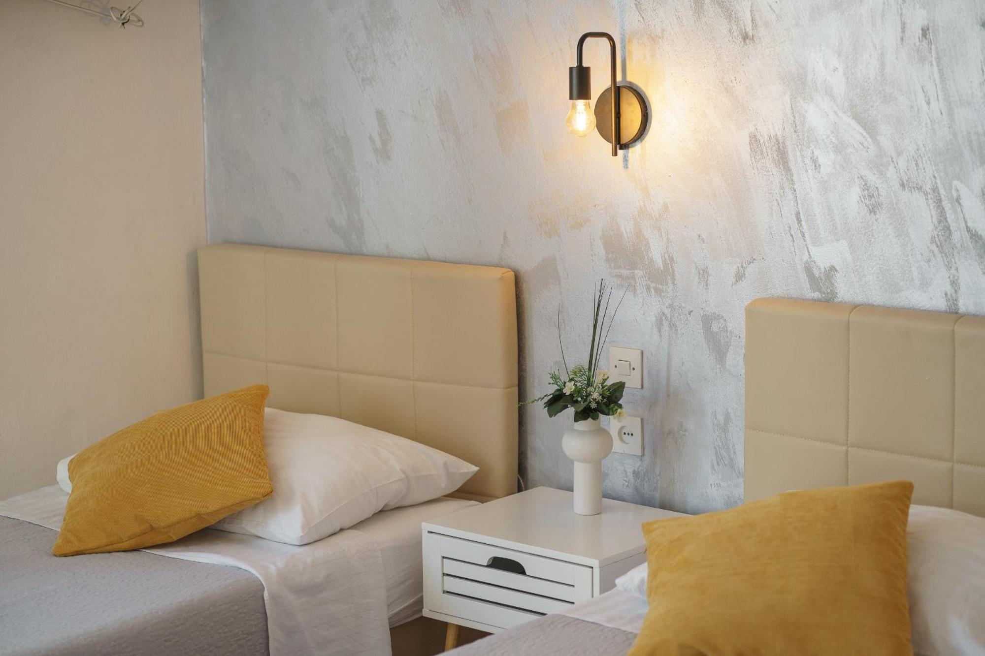 Rooms Orion Vodice Esterno foto